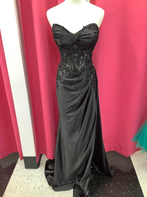 XO Exclusive Prom Dress P4555