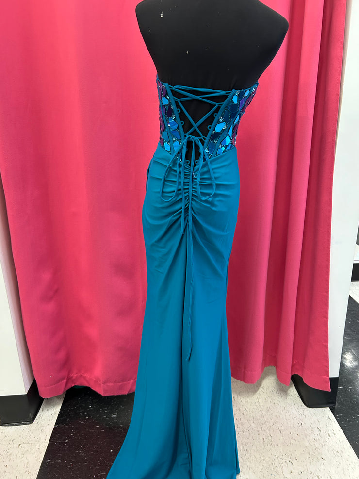 XO Exclusive Prom Dress P4602