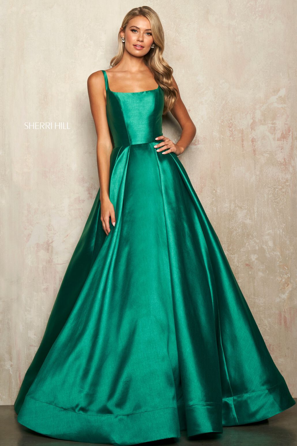 Fashion sherri hill emerald