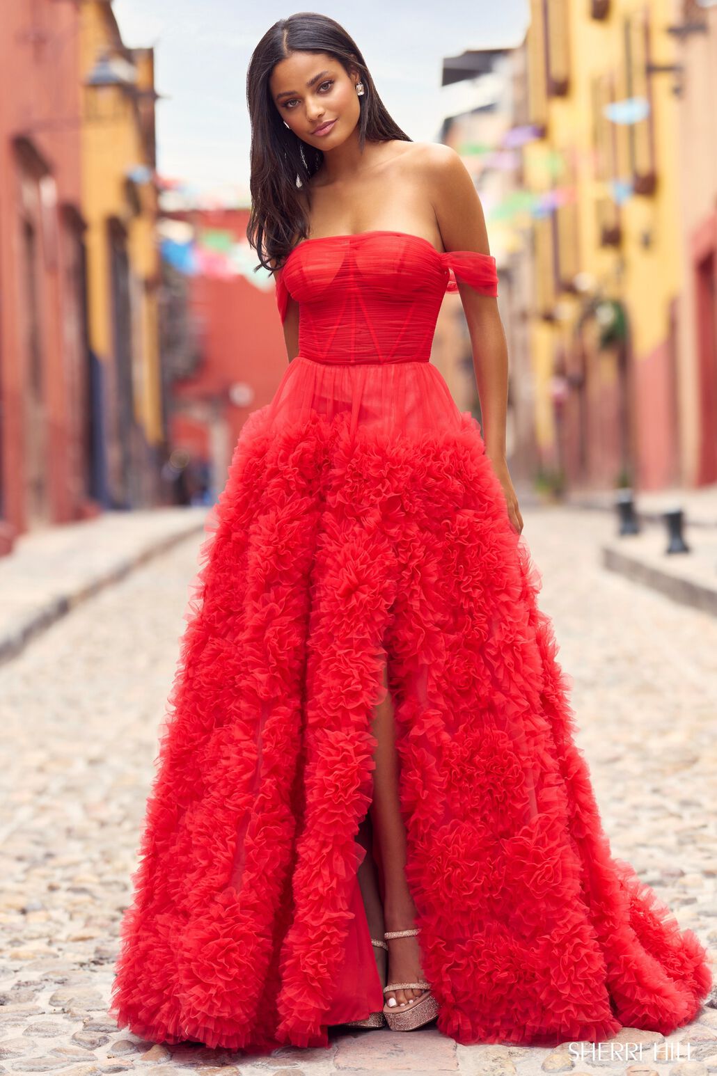 Sherri hill outlet red gown